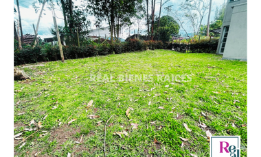 Casa Esquinera en Arriendo – Unidad Cerrada con Zona Verde