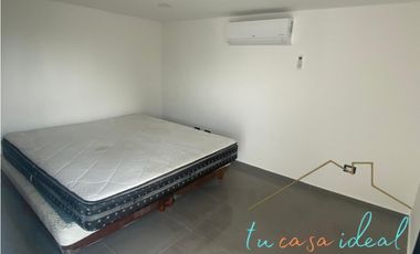 Casa En Renta En Fraccionamiento La Cima Con Alberca