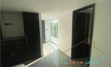 Casa En Renta En Fraccionamiento La Cima Con Alberca