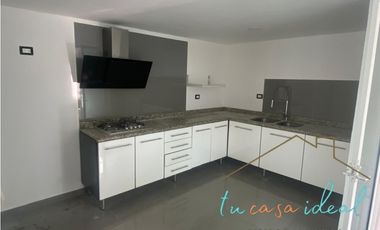 Casa En Renta En Fraccionamiento La Cima Con Alberca
