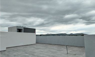 Departamento En Venta Cerca Del Parque Loro En Planta Baja