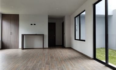 Departamento En Venta Cerca Del Parque Loro En Planta Baja