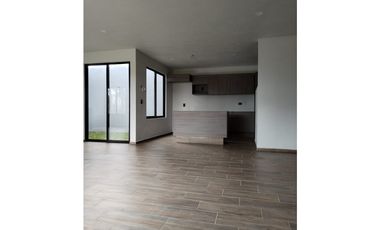 Departamento En Venta Cerca Del Parque Loro En Planta Baja