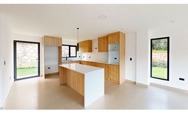 HERMOSAS Y MODERNAS VILLAS EN VENTA CHALLUABAMBA CUENCA