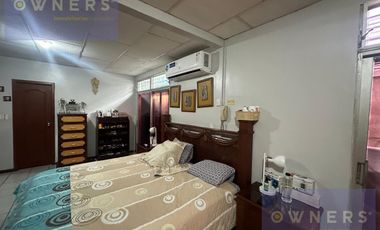 VENTA 2 CASAS (DUPLEX)   ALBORADA 10MA  SECTOR CERRADO (JLR))