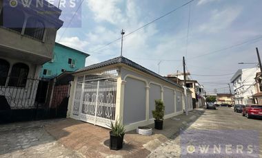 VENTA 2 CASAS (DUPLEX)   ALBORADA 10MA  SECTOR CERRADO (JLR))
