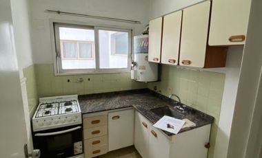 Monoambiente en alquiler en Moron Centro