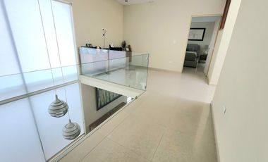 Venta de casa en Residencial las plazas, al norte de Aguascalientes