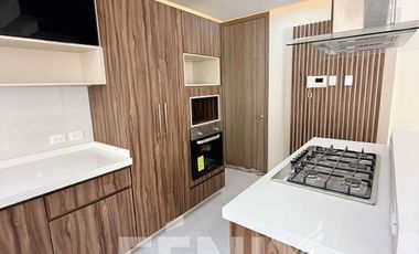 Casa en venta en Fracc. Privado Monte Magno- Habitación en PB y jardín