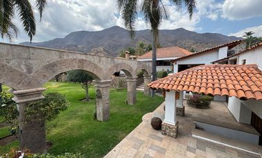 Casa en venta en Raquet Club en  Chapala