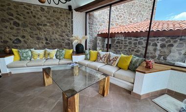 Casa en venta en Raquet Club en  Chapala