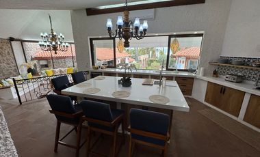 Casa en venta en Raquet Club en  Chapala