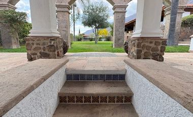 Casa en venta en Raquet Club en  Chapala