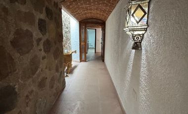 Casa en venta en Raquet Club en  Chapala