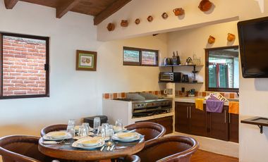 ¡HERMOSA CABAÑA EN VENTA DENTRO DEL PUEBLO DE TAPALPA, JALISCO!