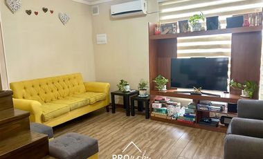 Casa en Venta en Casa con Excelente Distribución, 3D 2B de 2 Pisos, Baquedano, SanBernardo