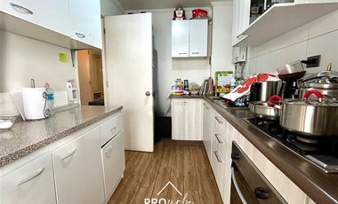 Casa en Venta en Casa con Excelente Distribución, 3D 2B de 2 Pisos, Baquedano, SanBernardo