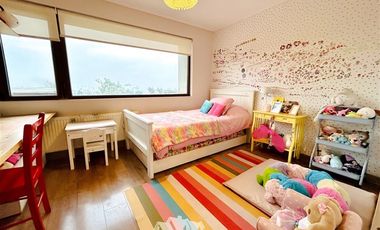 Casa en Venta en Los Presidentes casi a una cuadra de Las Perdices