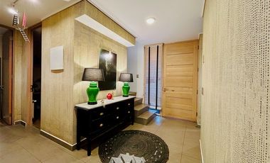 Casa en Venta en Los Presidentes casi a una cuadra de Las Perdices