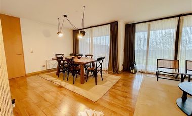 Casa en Venta en Los Presidentes casi a una cuadra de Las Perdices