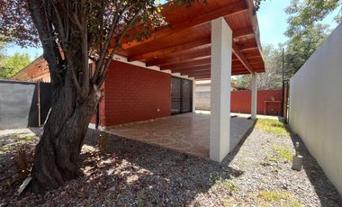 Casa 3 dormitorios, 2 baños, Los Dominicos