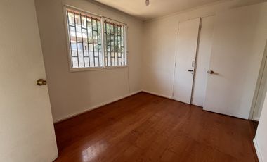 Casa 3 dormitorios, 2 baños, Los Dominicos