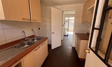 Casa 3 dormitorios, 2 baños, Los Dominicos