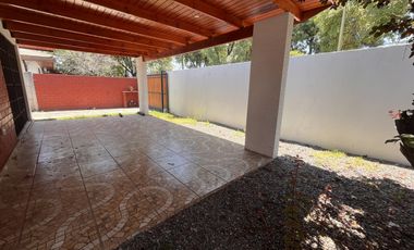 Casa 3 dormitorios, 2 baños, Los Dominicos