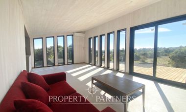 Pichilemu, Oportunidad Casa Nueva rodeada de bosque nativo