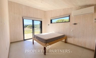 Pichilemu, Oportunidad Casa Nueva rodeada de bosque nativo