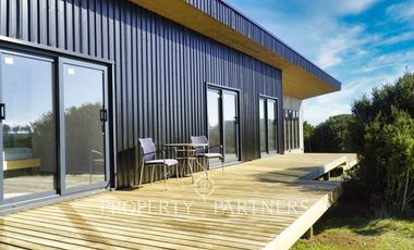Pichilemu, Oportunidad Casa Nueva rodeada de bosque nativo