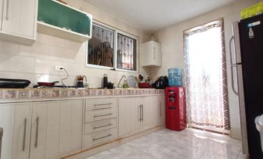 Casa en Venta Villas del Sol,a Media cuadra de la Av. 60 Merida, Yucatan
