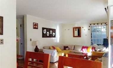 espaciosa Casa 3D+3B en Lo Campino