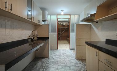 DEPARTAMENTO 1ER PISO CON PATIOS VISTA INTERNA CONDOMINIO PEQUEÑO