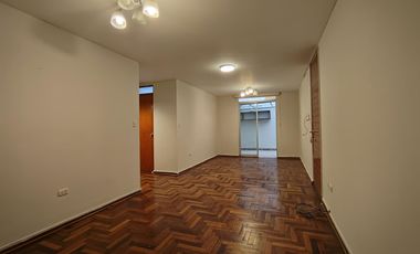 DEPARTAMENTO 1ER PISO CON PATIOS VISTA INTERNA CONDOMINIO PEQUEÑO