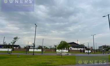 VENTA DE TERRENO EN ISLA CELESTE  245M2  CON ESCRITURA  (JLR)