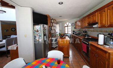 Quintas Santa María: Bella y amplia propiedad con 4 recamaras.