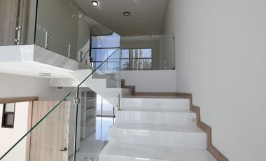 Venta Casa Valle Escondido