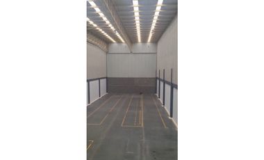 BODEGA DE 862 M² EN ARRIENDO, VA SIBERIA , PARQUE INDUSTRIAL