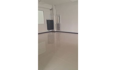 BODEGA DE 862 M² EN ARRIENDO, VA SIBERIA , PARQUE INDUSTRIAL
