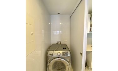 ARRIENDO APARTAMENTO AMOBLADO 1era LINEA DE PLAYA RODADERO SUR