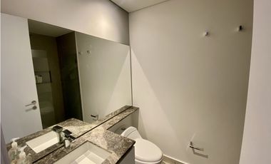 ARRIENDO APARTAMENTO AMOBLADO 1era LINEA DE PLAYA RODADERO SUR