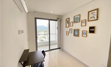 ARRIENDO APARTAMENTO AMOBLADO 1era LINEA DE PLAYA RODADERO SUR