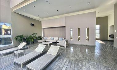 ARRIENDO APARTAMENTO AMOBLADO 1era LINEA DE PLAYA RODADERO SUR
