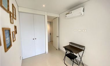 ARRIENDO APARTAMENTO AMOBLADO 1era LINEA DE PLAYA RODADERO SUR