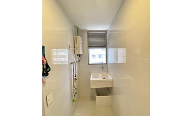 ARRIENDO APARTAMENTO AMOBLADO 1era LINEA DE PLAYA RODADERO SUR