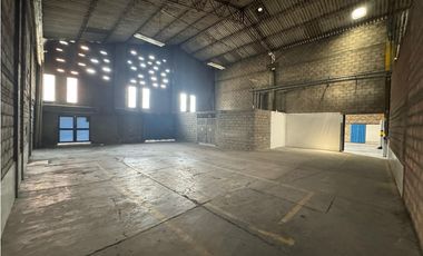 ARRIENDO HERMOSA Y MUY AMPLIA BODEGA EN ITAGÜ