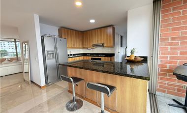 Amoblado HERMOSO Apartamento cerca al Tesoro