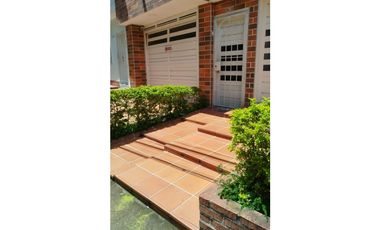 VENDO APARTAMENTO EN ALMERIA