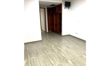 VENDO APARTAMENTO EN ALMERIA
